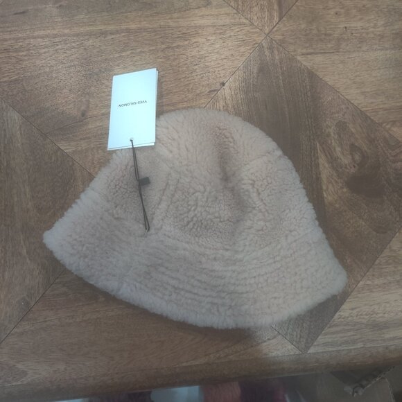 YVES SALOMON Shearling  bucket Hat One Size Reversible  New $393.00 main image 5